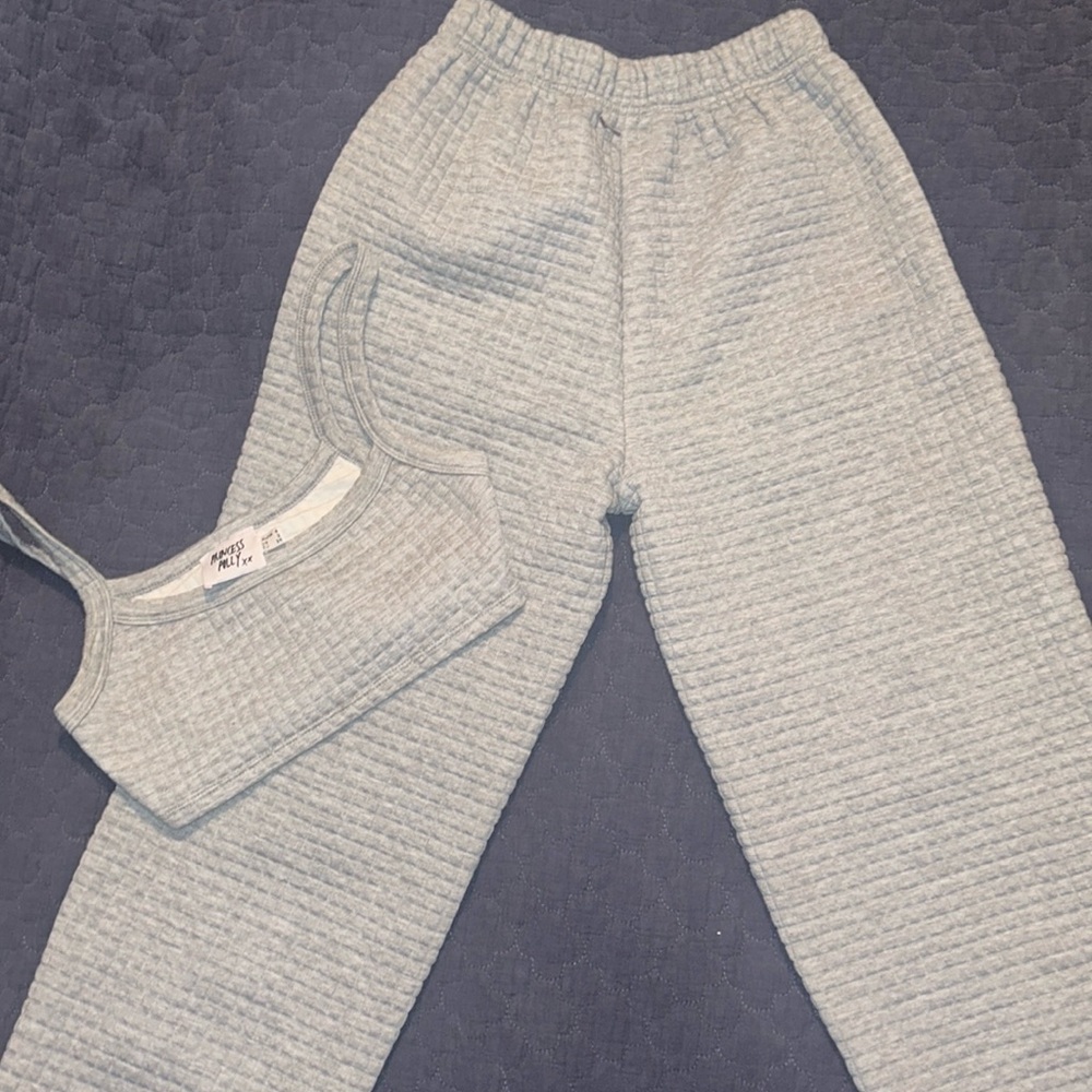 Women’s princess Polly new without tags gray two piece lounge set gray size 2